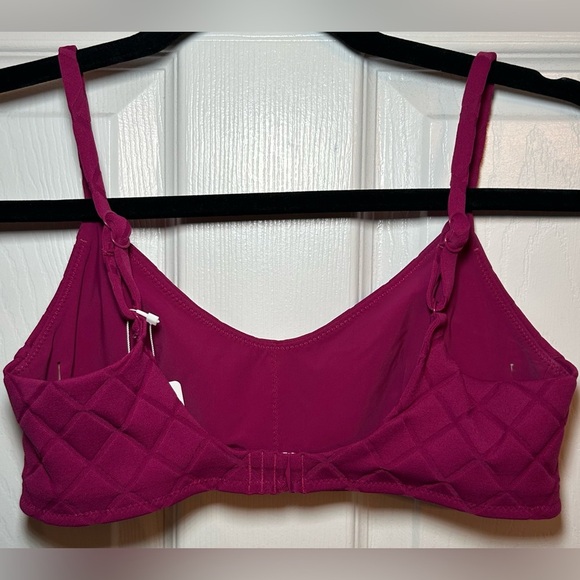 NWT Lululemon Diamond Grid Swim Top *A/B Cup- Magenta Purple/ Size 6 - Picture 4 of 7